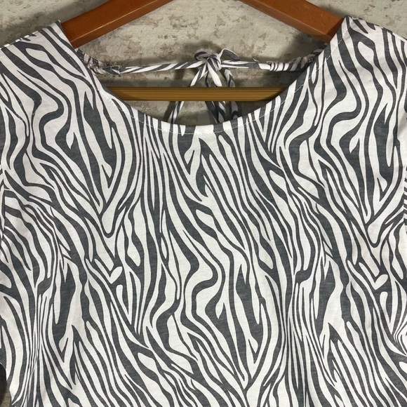 NWT ET CLET Forget About It Grey/White Dress Open Back Size Large Party Nite Out - Picture 2 of 11